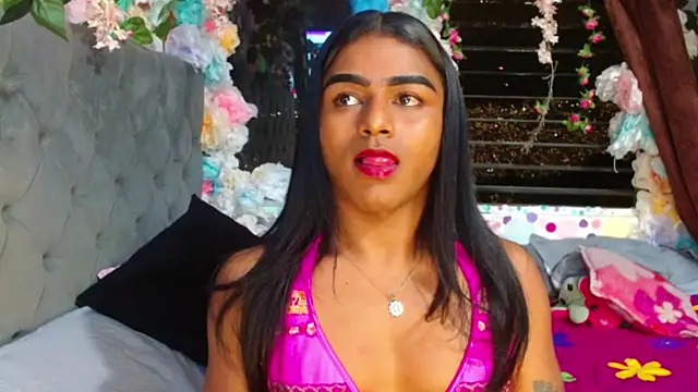 Karly coffe online show from 12/18/25, 09:36