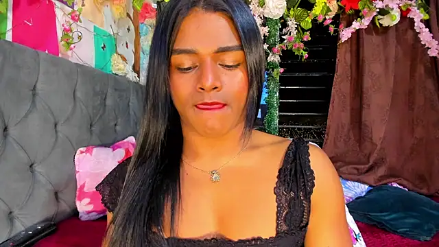 Snapshot of Karly_coffe chatting on 07/23/26, 09:17 Karly coffe online show from 07/23/26, 09:17
