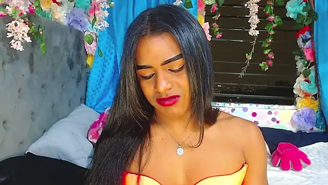 Karly coffe online show from 10/30/25, 03:49