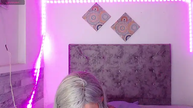 Cuckold lover69 online show from 06/19/26, 03:01