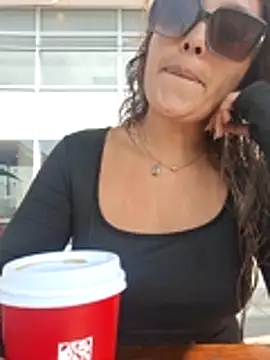 lauramcdowell1 online show from 02/27/26, 07:35