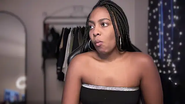 Snapshot of marisilva_br chatting on 12/21/25, 03:47 marisilva br online show from 12/21/25, 03:47