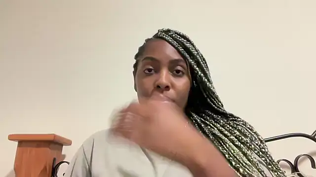 Snapshot of marisilva_br chatting on 10/15/25, 11:13 marisilva br online show from 10/15/25, 11:13