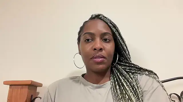 Snapshot of marisilva_br chatting on 10/20/25, 02:13 marisilva br online show from 10/20/25, 02:13