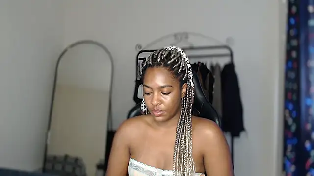 Snapshot of marisilva_br chatting on 09/11/25, 03:01 marisilva br online show from 09/11/25, 03:01