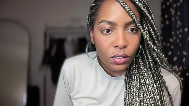 Snapshot of marisilva_br chatting on 11/01/25, 06:24 marisilva br online show from 11/01/25, 06:24