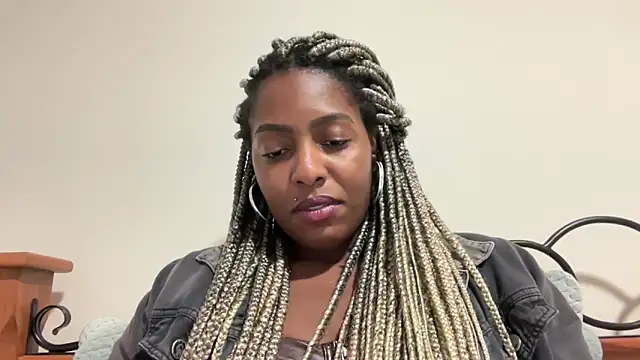 Snapshot of marisilva_br chatting on 09/24/25, 11:43 marisilva br online show from 09/24/25, 11:43