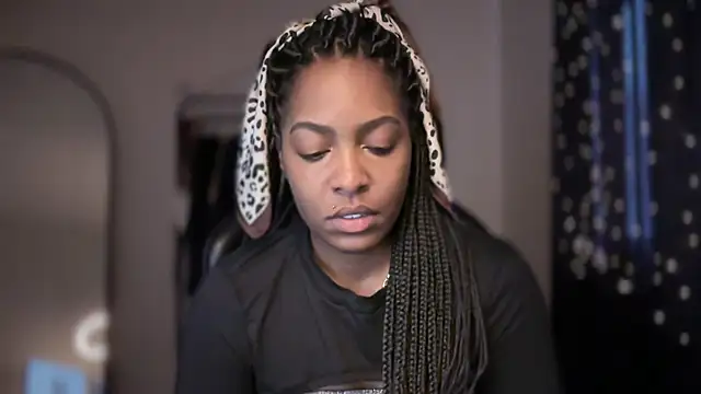 Snapshot of marisilva_br chatting on 12/18/25, 03:38 marisilva br online show from 12/18/25, 03:38