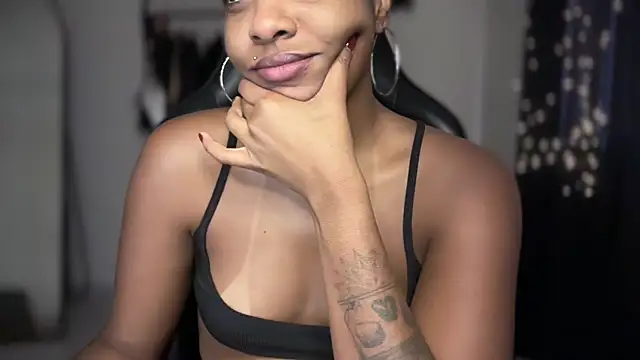 Snapshot of marisilva_br chatting on 12/03/25, 02:16 marisilva br online show from 12/03/25, 02:16