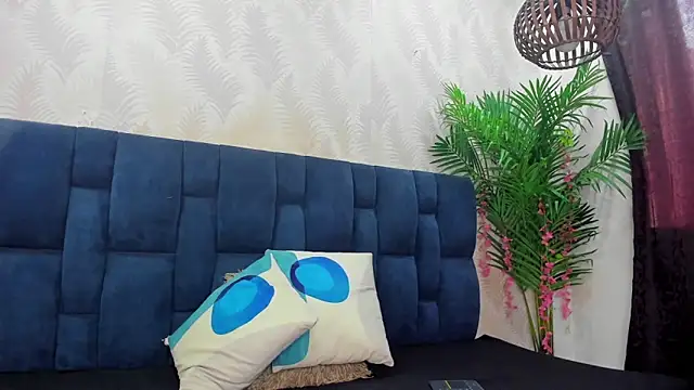 Ammy Connor1 online show from 12/22/25, 09:26