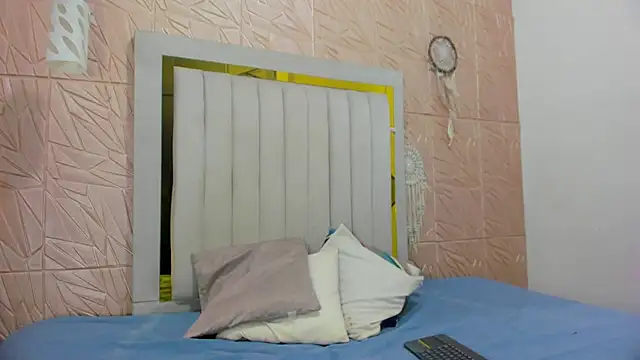 Ammy Connor1 online show from 11/11/25, 08:36