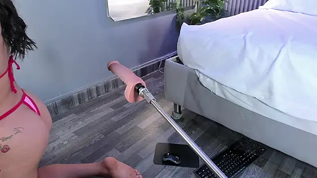 Snapshot of MaluDiaz chatting on 10/16/25, 05:21 MaluDiaz online show from 10/16/25, 05:21