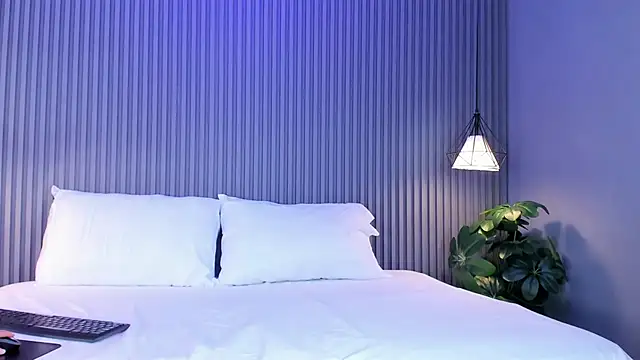 Snapshot of MaluDiaz chatting on 11/14/25, 05:16 MaluDiaz online show from 11/14/25, 05:16