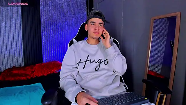 Mike 0233  online show from 03/07/25, 04:13