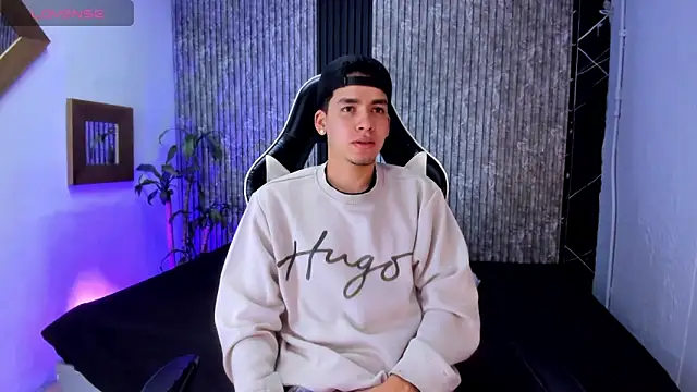 Mike 0233  online show from 09/26/25, 04:52