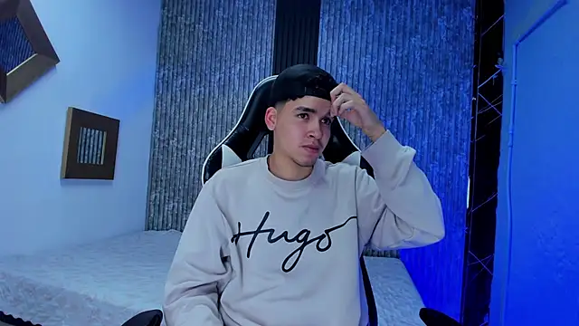 Mike 0233  online show from 11/29/25, 04:34