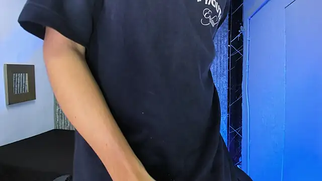 Mike 0233  online show from 12/20/25, 04:26