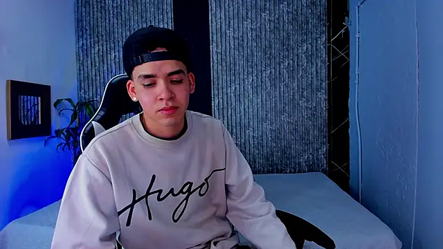 Mike 0233  online show from 09/14/25, 04:13