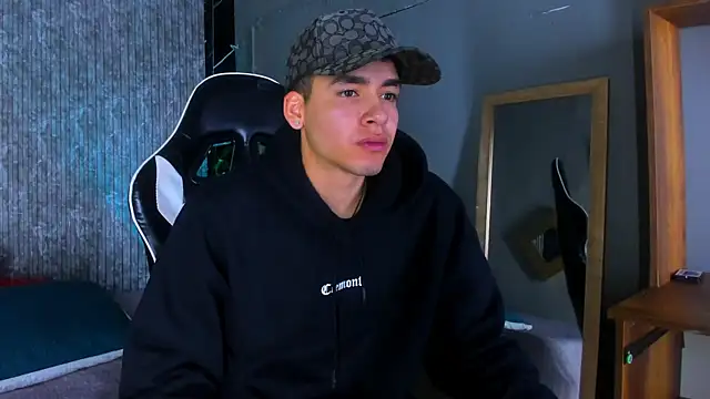 Mike 0233  online show from 03/14/25, 03:26