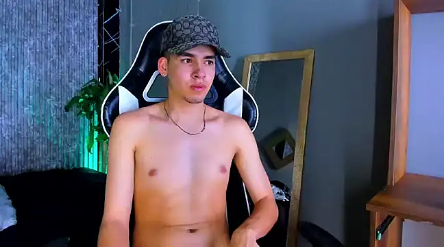 Mike 0233  online show from 03/20/25, 09:37