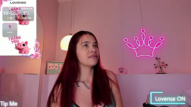 violeth hill online show from 11/24/25, 07:47