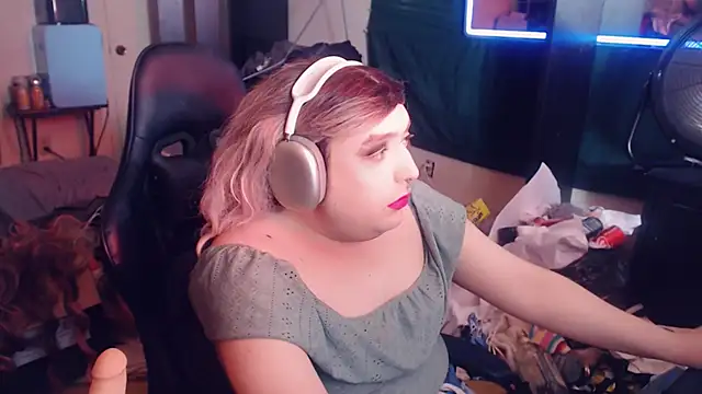 Chrissie Ohna online show from 02/11/25, 06:33