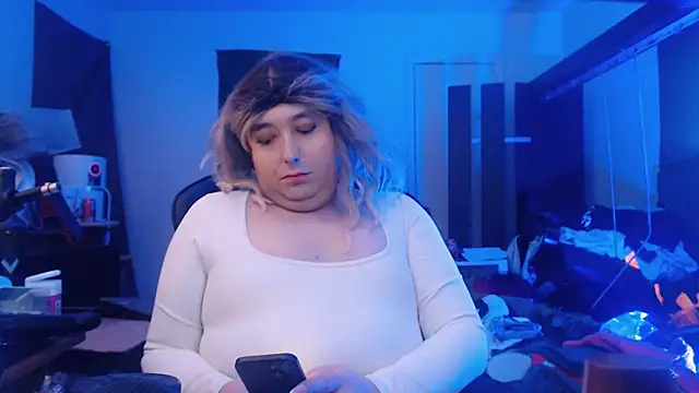 Chrissie Ohna online show from 02/24/25, 05:22