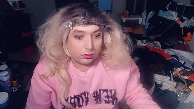 Chrissie Ohna online show from 02/21/25, 06:40