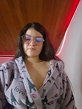 juli05star20 online show from 03/30/26, 02:35