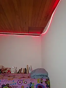 juli05star20 online show from 02/27/26, 01:39