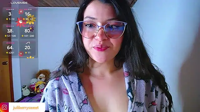 Snapshot of juli05star20 chatting on 09/14/25, 08:53 juli05star20 online show from 09/14/25, 08:53