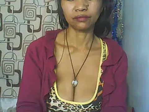Snapshot of nene_belle chatting on 06/25/26, 06:51 nene belle online show from 06/25/26, 06:51