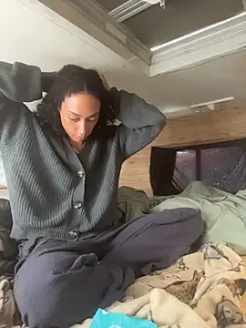 starrynikki online show from 04/01/26, 04:26