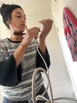 starrynikki online show from 02/10/25, 05:09