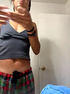 starrynikki online show from 10/08/25, 05:13