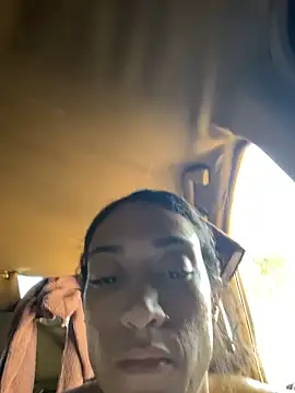 starrynikki online show from 11/26/25, 05:51