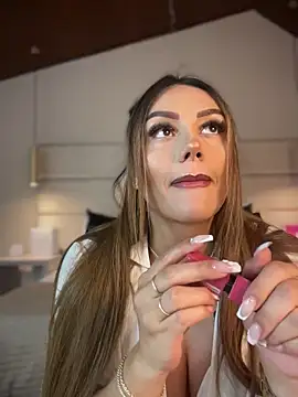 Snapshot of Miss_ary chatting on 02/10/26, 12:15 Miss ary online show from 02/10/26, 12:15