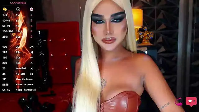 Snapshot of NatalyaFox chatting on 03/18/25, 08:06 NatalyaFox online show from 03/18/25, 08:06