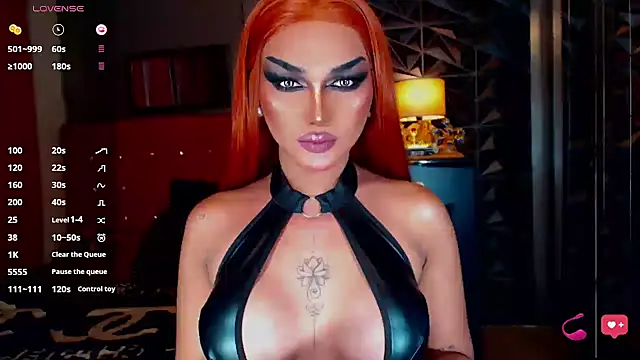 Snapshot of NatalyaFox chatting on 12/17/25, 09:03 NatalyaFox online show from 12/17/25, 09:03