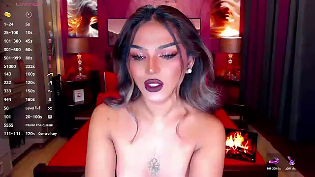 NatalyaFox online show from 05/17/26, 07:25