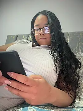 XMara online show from 11/25/25, 05:57