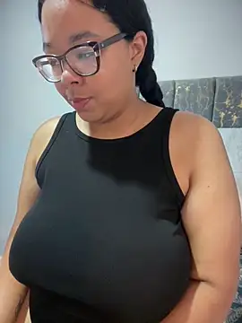 XMara online show from 02/11/26, 04:29