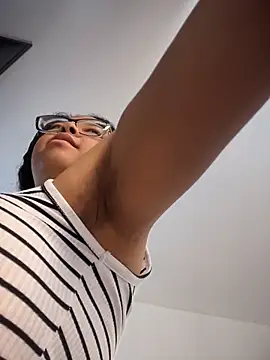 XMara online show from 03/26/26, 03:32