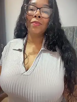 XMara online show from 03/02/26, 04:25