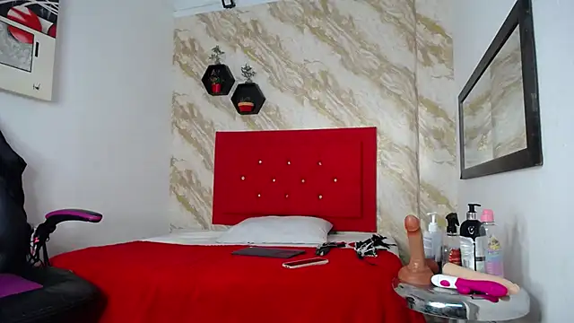 issa  love online show from 09/19/25, 12:42