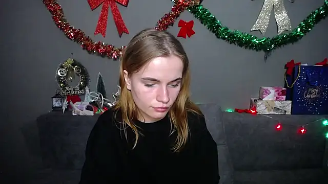 MargaritaKiss online show from 12/15/25, 07:31