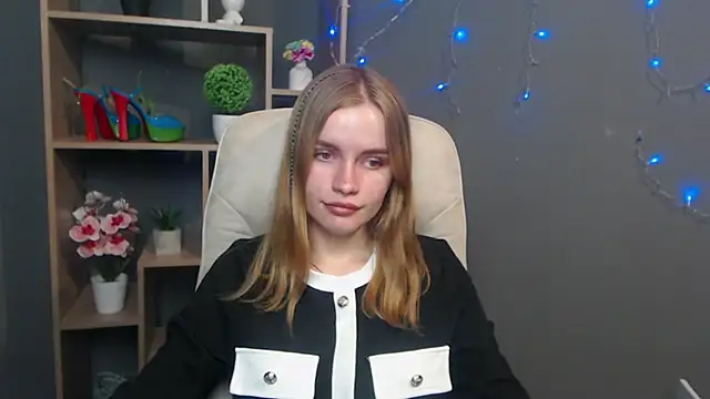 MargaritaKiss online show from 11/10/25, 08:47