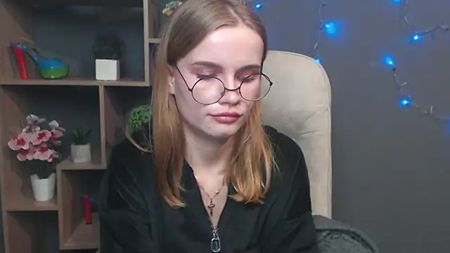 MargaritaKiss online show from 11/04/25, 08:23