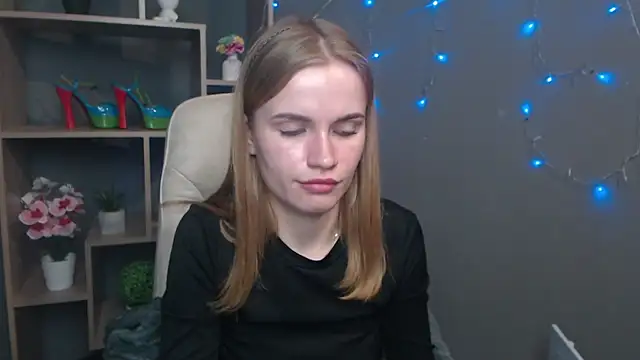 MargaritaKiss online show from 11/14/25, 08:23