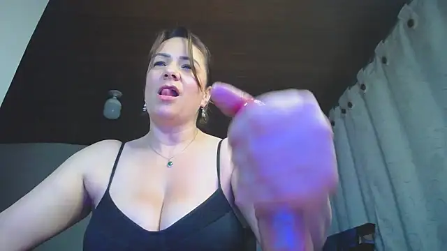 wandarubio online show from 02/11/26, 03:06